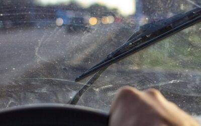 Nos astuces pour garder votre pare-brise propre